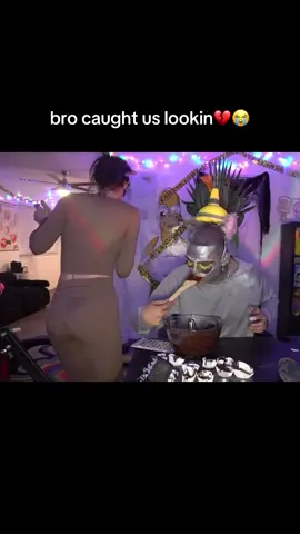 YT & TTV Bodie Neme @bodieneme @Carmaxlla #carmaxlla #bodieneme #twitch #foyou #clips 