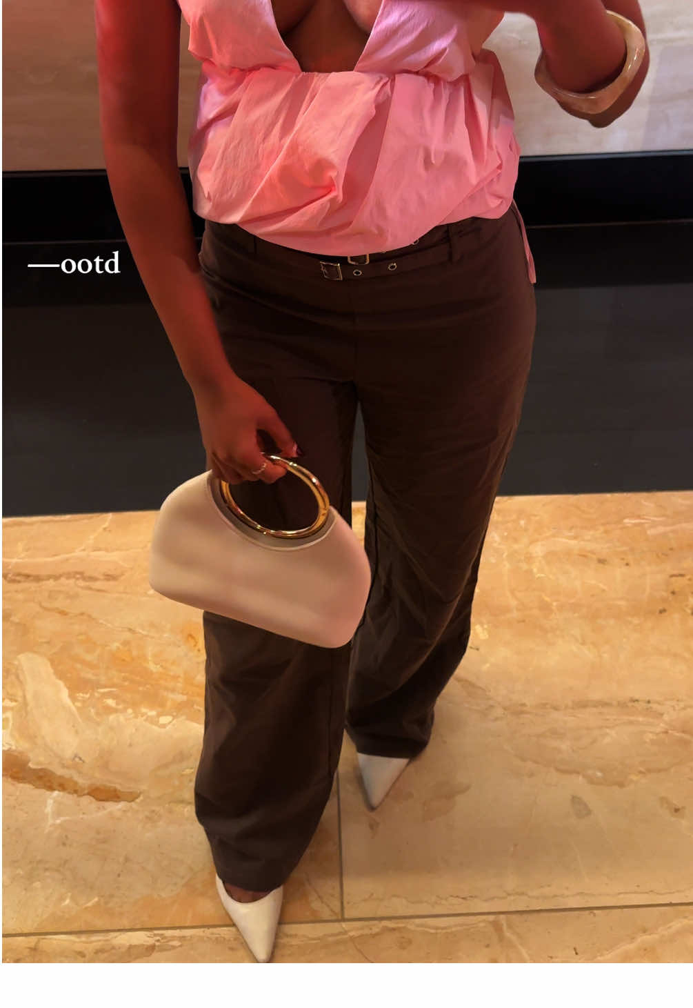 🤎🩷  #outfitideas #melbournefashion #fashiontiktok #fyp #foryou  Melbourne fashion week. Outfit ideas. Outfit inspo. Pink and brown colour combination. OOTD. OOTD styling. 