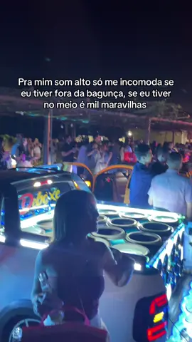 🤣 #eletrofunk #mcjacare #carro #saveiro #festa 