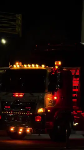 El parcero @𝓓𝓪𝓷𝓲𝓮𝓵 𝓡𝓪𝓶𝓲𝓻𝓮𝔃✌🏼  #turberosdecorazón🥰🥰💯💪💪🚚💨🚛⛰️🏞️🛣️ #turberosconestilo🔥🚛👨‍👩‍👦 #camioneros #camionerosporelmundo #camionerosdecorazon 