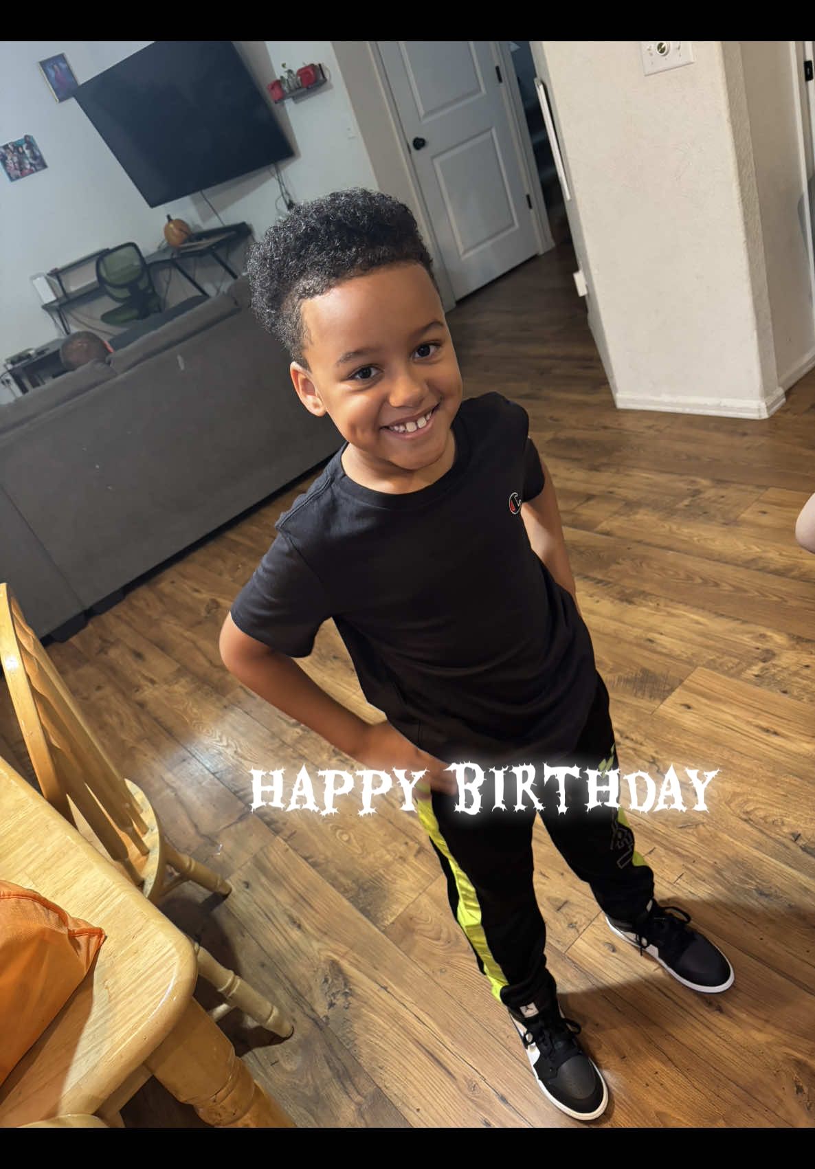 Can’t believe my baby is already 8!! Time is really flying by and I’m just so amazed at how much he has grown!!! 🎉🎊🙌 