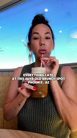 @brokenyolkcafe opened up their first location in 1979 in Pacific Beach. It was such a hit with the locals that they continued to expand and California and into Arizona. This location in Phoenix is the only one in town that has many of these items because it’s a test kitchen. So you’ll find amazing items like their Berry Bold Brew Flight with vodka, the desert paradise flight, pumpkin cream cold brew, autumn spice donut bites and even an espresso pumpkin’tini! Don’t worry the fan favorites are all available from their Golden State Benedict to the cinna-cakes! Definitely check them out and see why this spot went from one location to 40 locations nationwide! 📍 1928 E Highland Ave Phoenix, AZ  85016 #azfoodie 