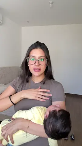 Amigas el embarazo es una locura 🤯 pero obvio vale la pena!! Yo hasta la fecha sigo usando @LUBRIDERM® México tapita dorada para la piel seca y me encanta 🙌🏼 #ResetForMySkin #ResetInteligente