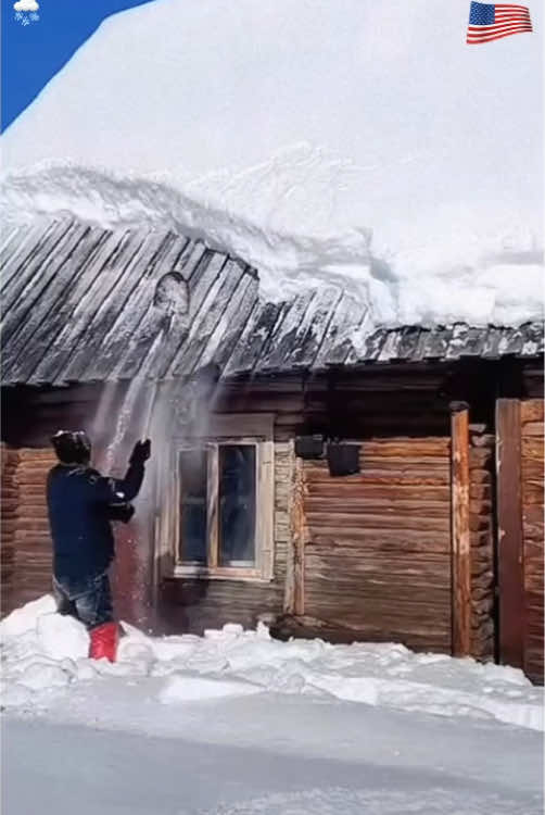Roof snow removal#asmr #relax #satisfying #snow #fyp 