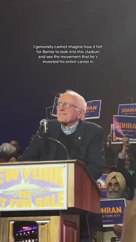 @Bernie Sanders 🥹 EARLY VOTING OPEN NOW - NOVEMBER 2 🤝 ELECTION DAY IS NOVEMBER 4!! GET THERE!!