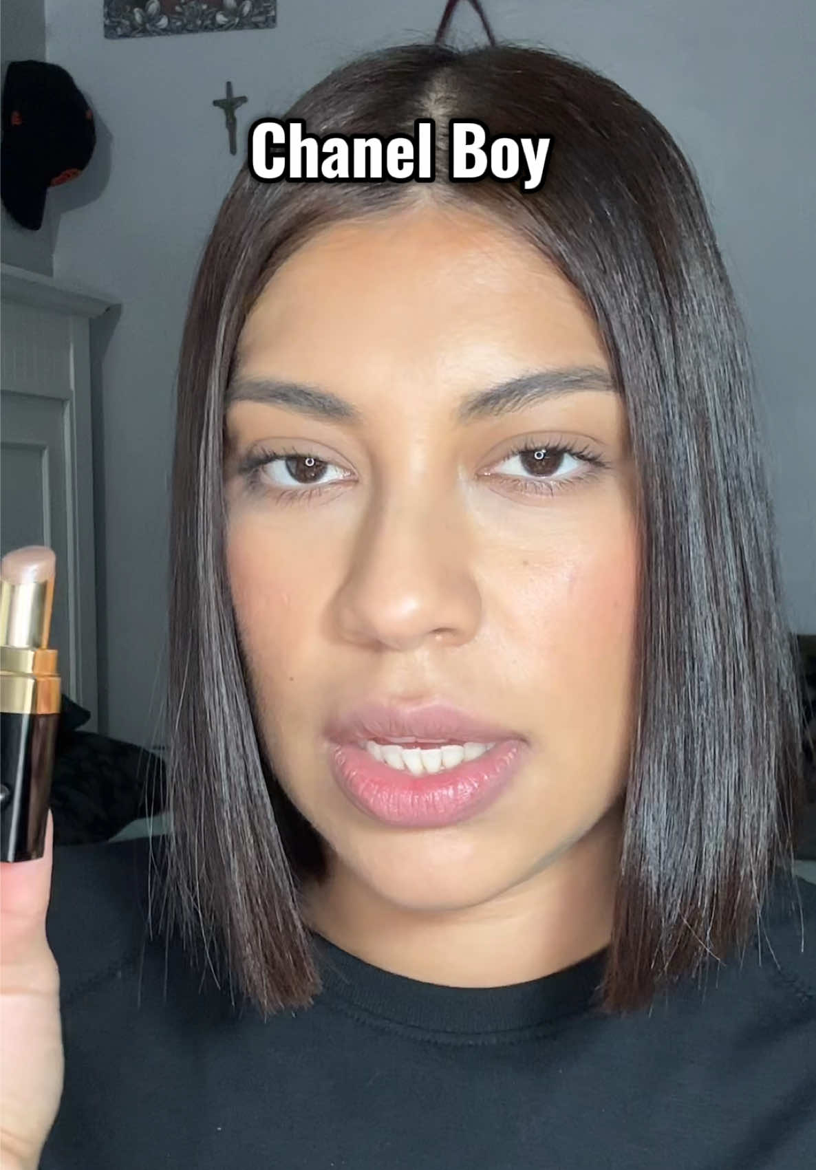 I need to do a full face of @chanel.beauty I don’t have everything but I have a good amount of products! I used Chanel’s lipbalm in Boy and @Dior lipliner in Griege attitude #makeup #chanelbeauty #chanelboy #diorlipliner #diorbeauty 