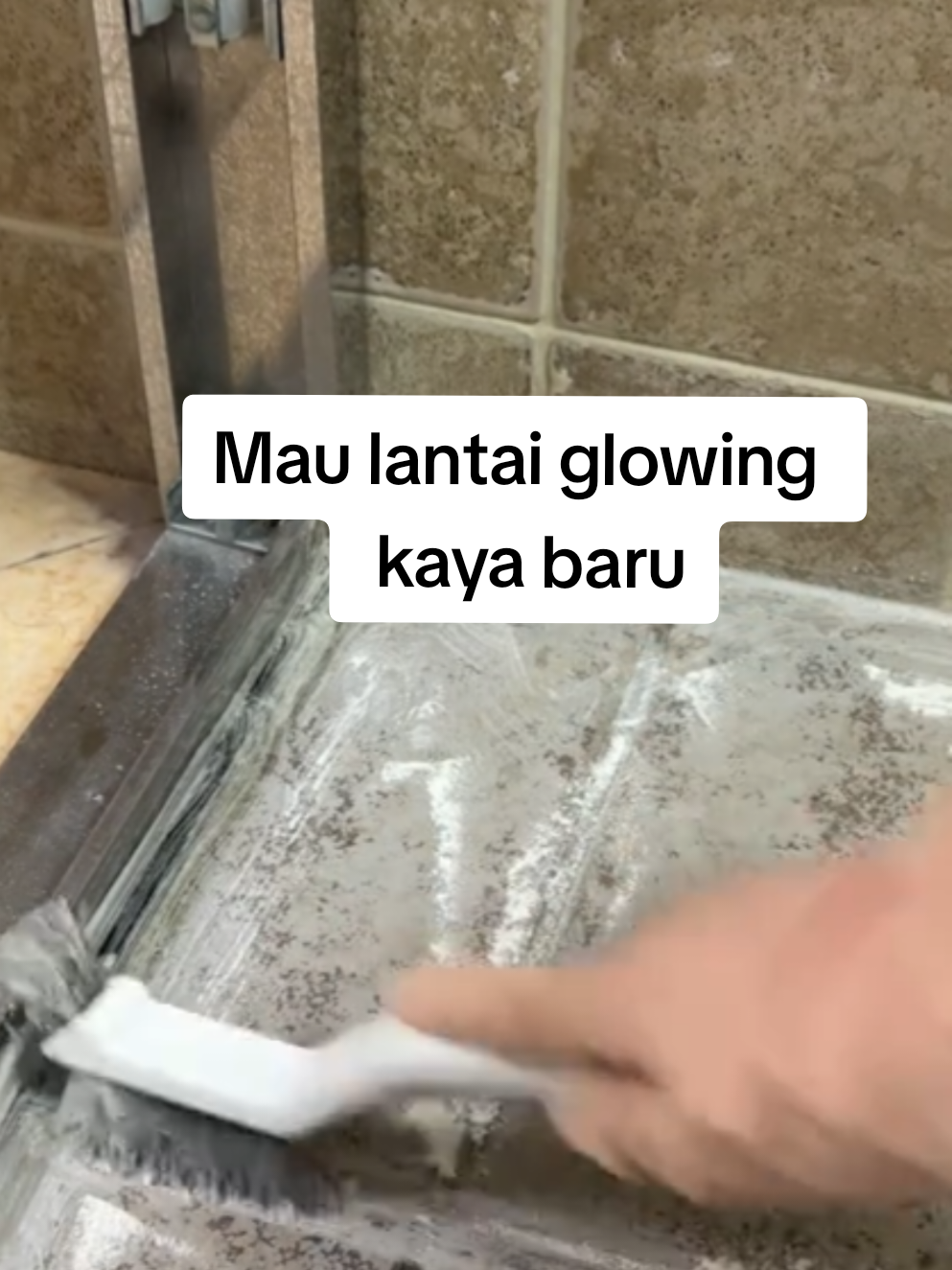 Membalas @kikiactavianti195 Sepatu,sendal,baju,  lantai kamar, tas, handuk, semua kinclong cuma pake ini #sipalingaffiliate #gajiansale #promoguncang1111 #clothstainremover1Kg #clothstainremover 