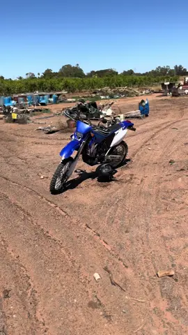 W new bike wr450f ladies And gentlemen #wr450r #crf450r @𝒜𝓁𝑒𝓍 𝑅𝒾𝓁𝑒𝓎 @Nate 69420 @dozza.got.1.450 @HugoDogzy @Noahscholz49 @rhiley.mangle @️ 𝗦𝗘𝗧𝗛💫 