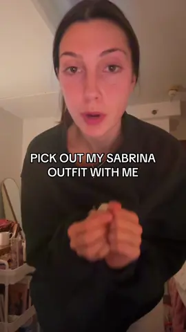 WHAT DO I WEAR? #sabrinacarpenter #concert #outfit #shortnsweet 