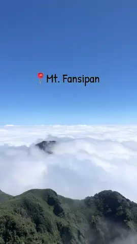 Fansipan Peak — a sight worth every effort! 😍😍😍 #Fansipan #Sapa #Vietnam #fyp #foryou 