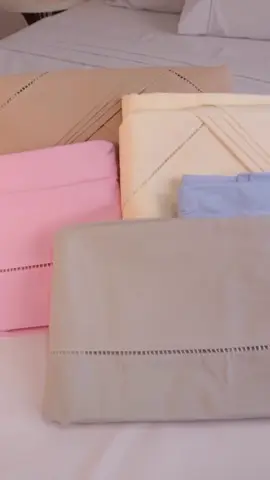✨ Conforto e elegância no seu quarto! O jogo de lençol mais vendido da Shopee chegou pra transformar suas noites 😍 ✅ 400 fios – toque super macio ✅ Acabamento ponto palito ✅ Várias cores lindas 💥 A partir de R$14,90! 🛒 Garanta o seu antes que acabe! #shopee #shopeeachados #milionario 