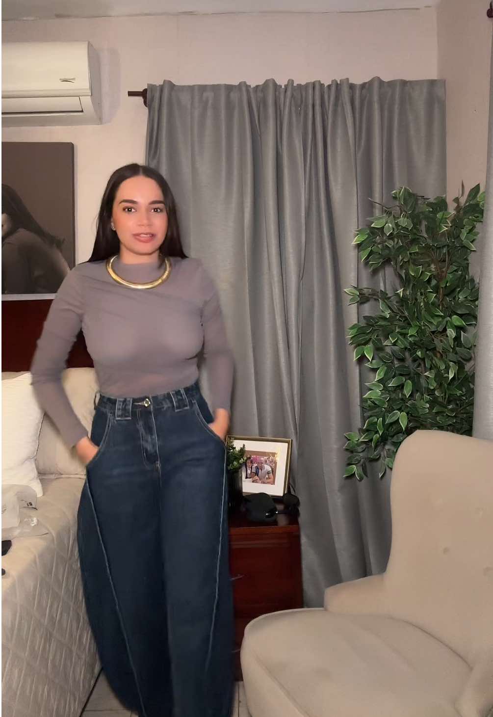 Vamos a destapar paquetes 🤩 gracias @holacourier por traer mis paquetes rápidos y seguros 💙 #haul #loquepedivsloquerecibi #sheinhaul #jeans #ropacasual 