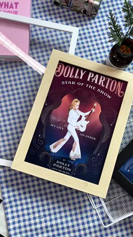 #dollypartonchallenge #dollyparton #poster #fyp #viraltiktok 