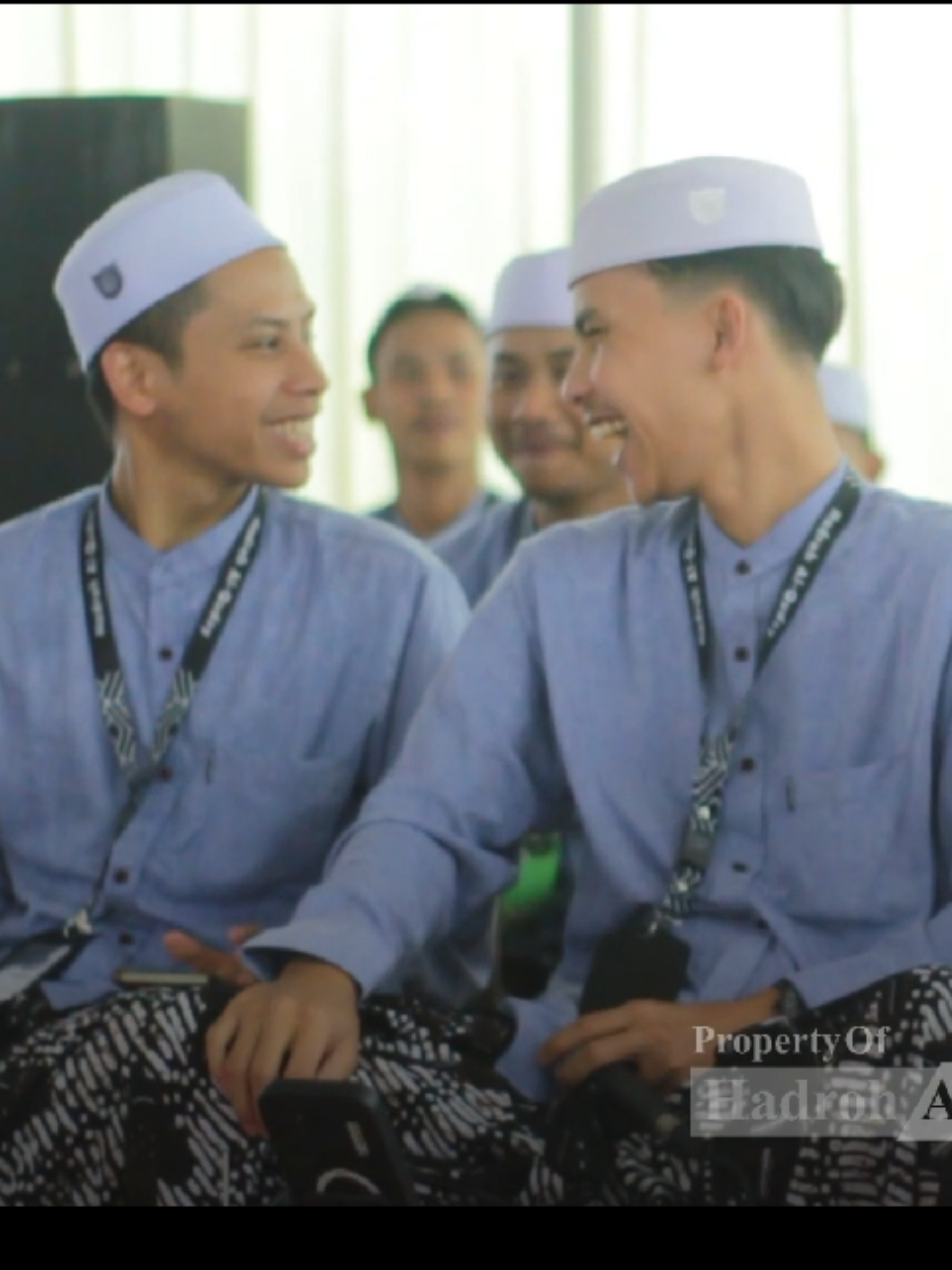Yang tau lagu ini pasti ngakak😭🤣 #meme #gambus #laguarab #xybca #fyp 
