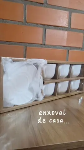 um jogo de xícaras branquinho tem a sua beleza, para combinar com todo tipo de mesa posta 🥹 #enxovaldecasa #enxovaldecasamento #jogodexicaras #enxoval #enxovaldecasanova 