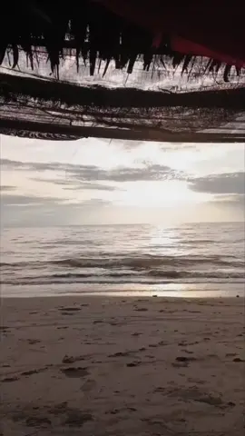 🫀#CapCut #pantaisalokaili  #sunset 