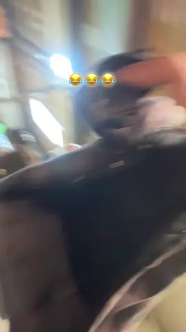 Ahhhh Get me #lit don’t #make me #trip !!!!!!!! #🤣 #😂😂😂 Grahhhhhhh little Du*** got caught with his knock 