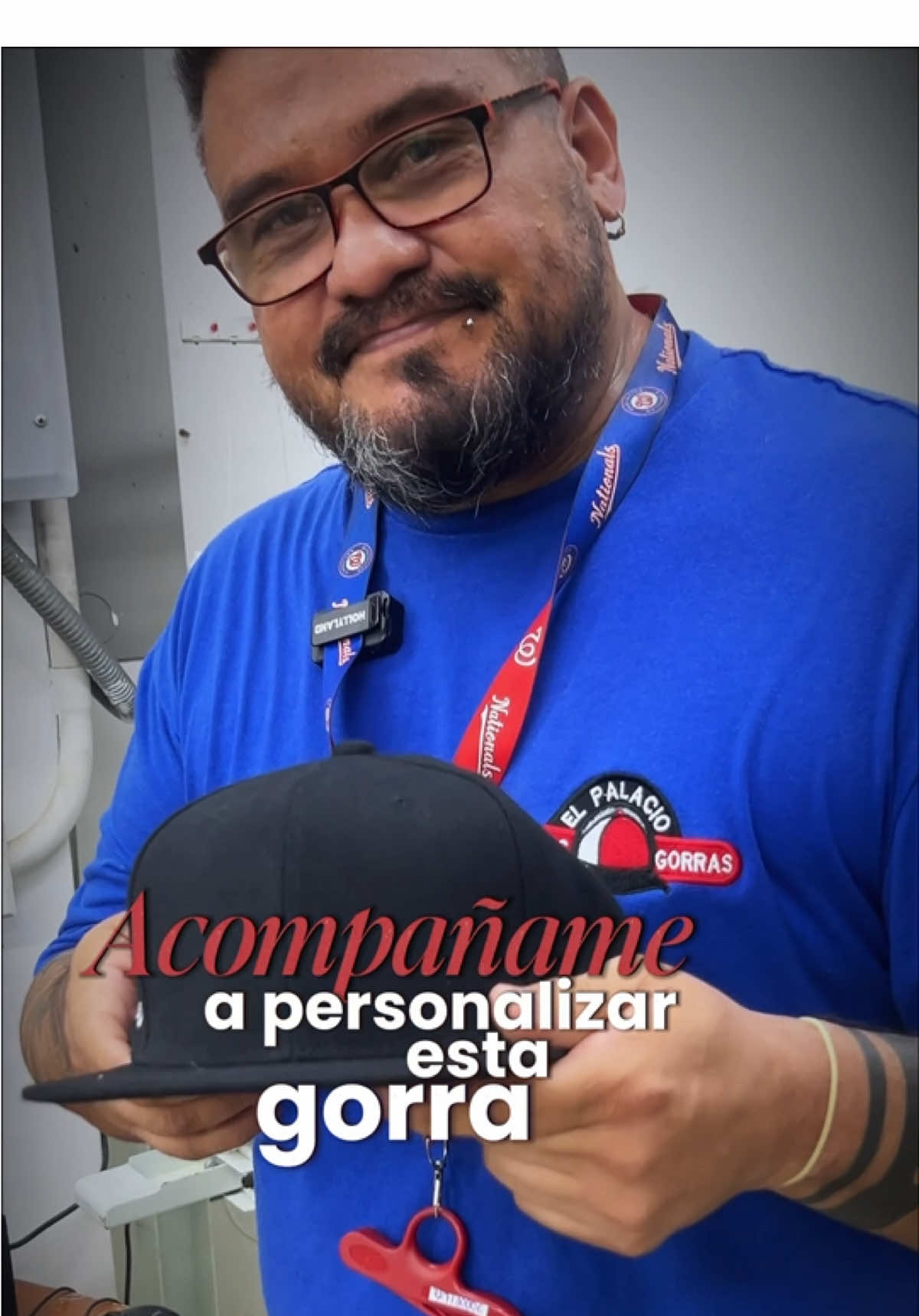 Personaliza a tu estilo con nosotros.💥⁣ Nuestro proceso de bordado, te ayuda a identificar tu marca de manera única.⁣ ¡Visítanos y destaca tu marca!😎 #palaciodelasgorras #bordadospersonalizados #gorras #mayorydetal #maracaibo ⁣