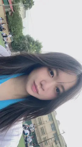 thấy cũm yêu dphuc trường H=))))