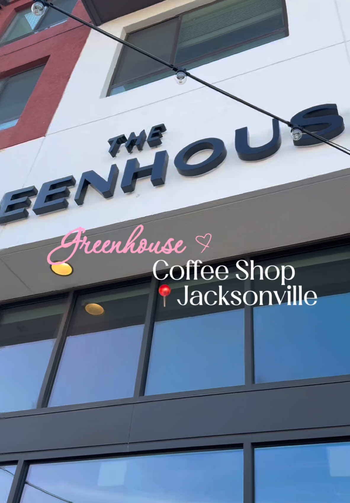 Happy Monday ! visited the cutest coffee shop w my girl / @Myana | CLT Creator in Jacksonville ☕️💞 #coffeeshop #jacksonville #jacksonvillefl #minivlog #jacksonvillecontentcreator #CapCut 