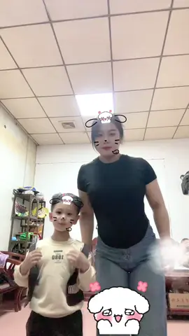 儿子说回老家是什么意思☺️#母子 #mother #母子日常 #親子 #fyp #紧身裤 #牛仔裤 