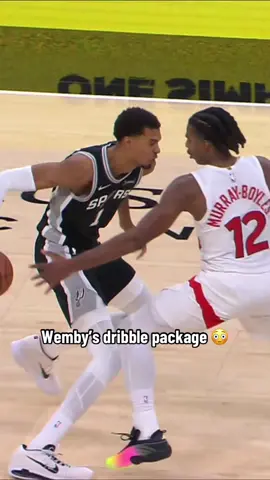 Wemby showing off the handles 👀🔥 #NBA #basketball #spurs #wembanyama 
