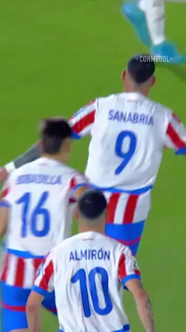 Un gol así no lo hace cualquiera 🇵🇾🤯 #CreeEnGrande 