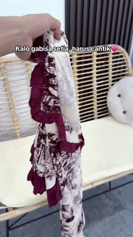 Sengajaa dibalik biar semangattt percantik dirii #onesetmurah #piyamakekinian #wibgajian #onesetviral 