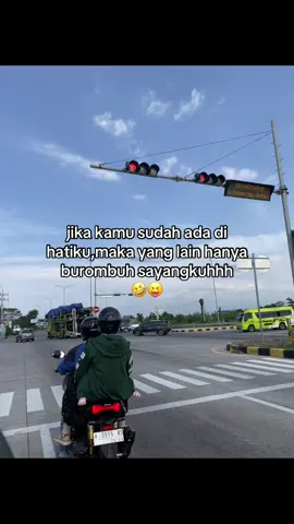 borombuh😭🤣#fyp #cewemadura #foryou #madura 