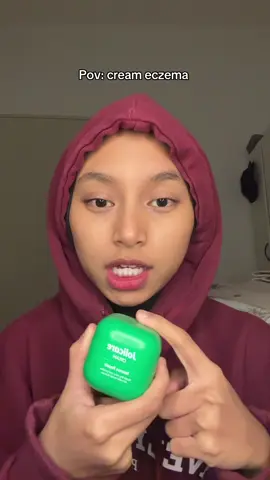Siapa siapa ada masalah eczema boleh try cream ni💕. #jolicare #rawrr🦖 #crush #onlinegirlfriend 