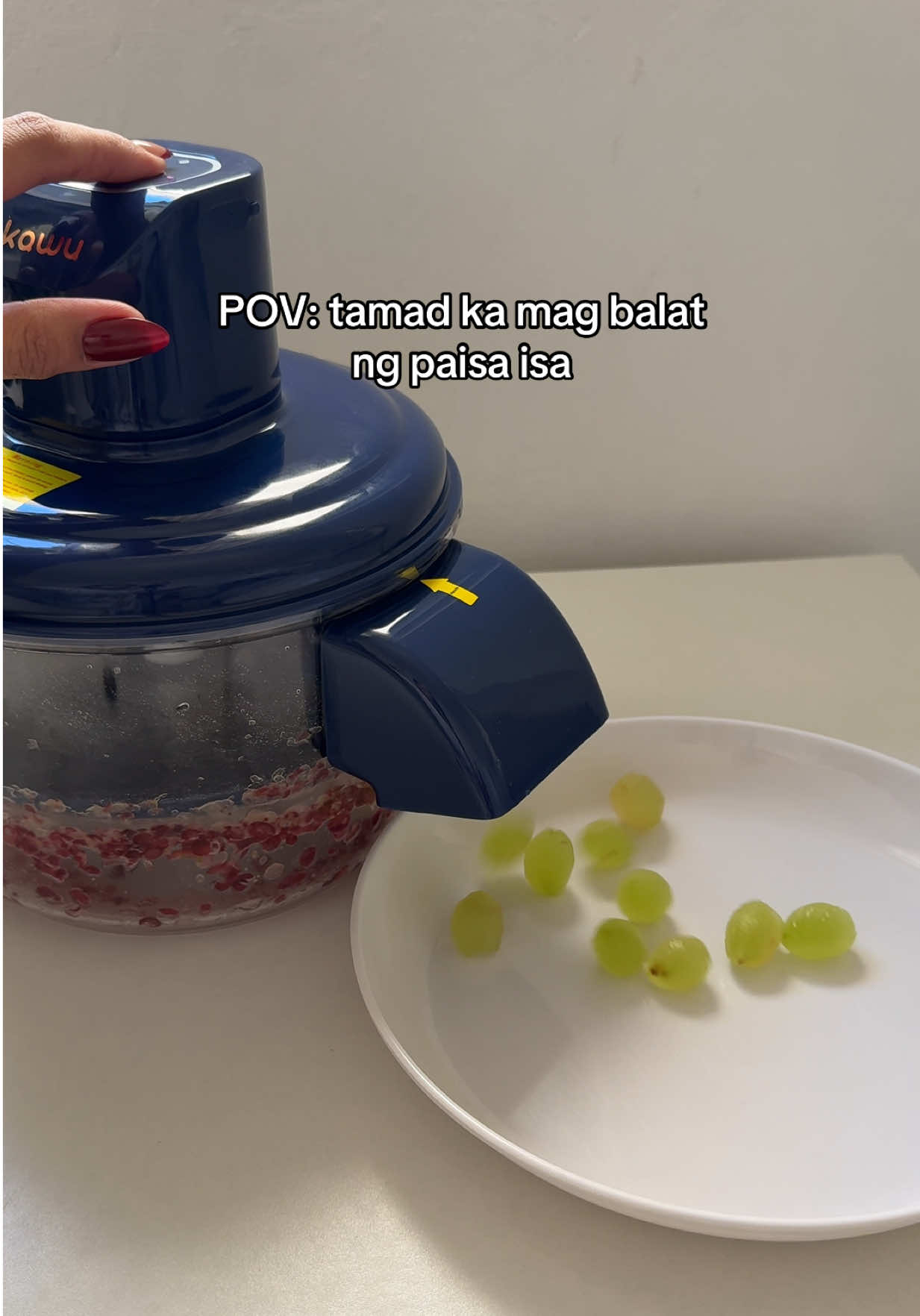 Replying to @Nicx’s Shop 🦋🛍️ Di kana mahihirapan mag balat ng mga prutas at gulay dahil dito sa automatic peeling machine🍇 #peeler #automaticpeeler #vegetablepeeler #fruitpeeler #KitchenHacks 