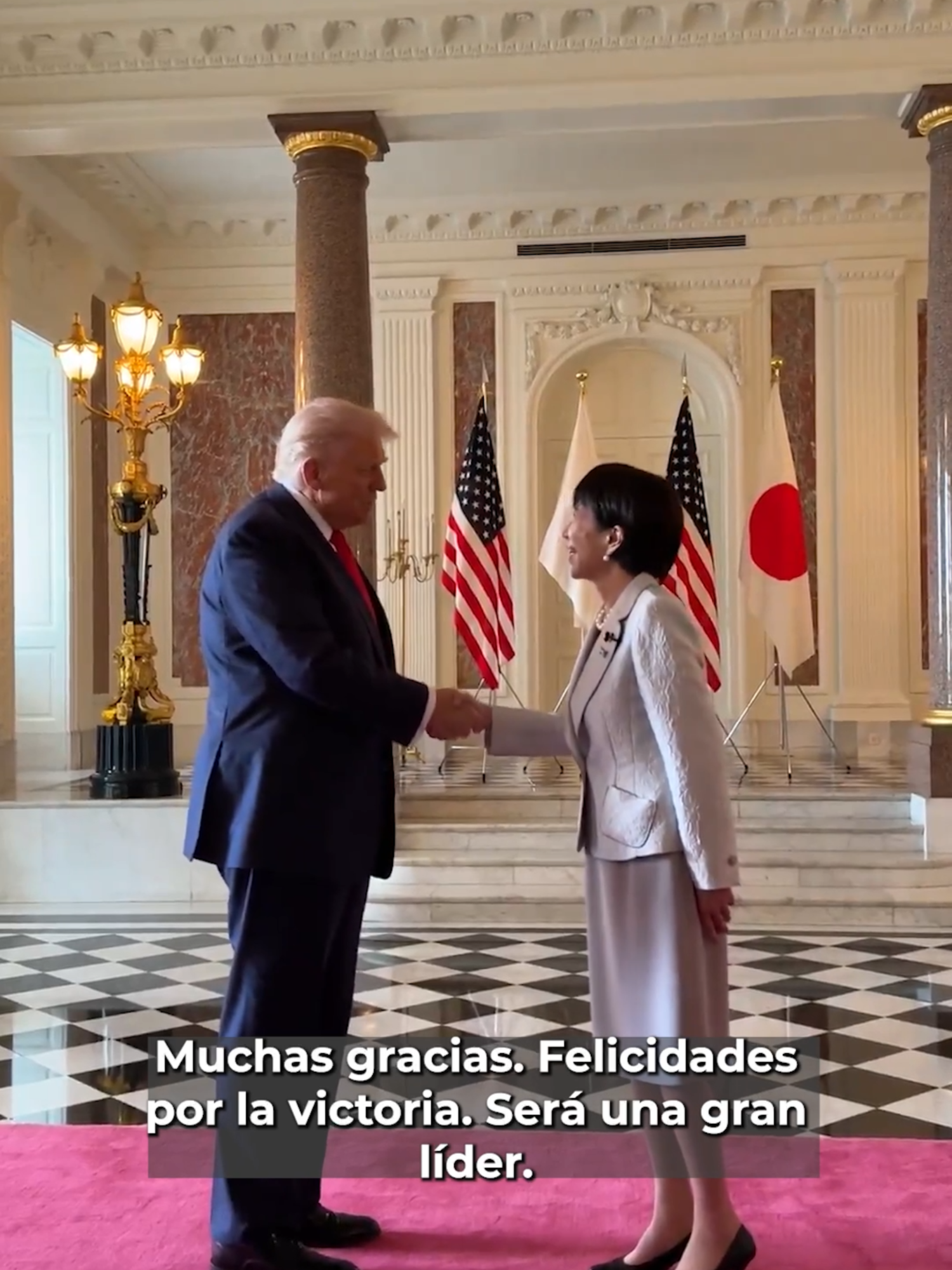 Donald Trump llega al Palacio de Akasaka y es recibido por la primera ministra de Japón, Sanae Takaichi. #Latinus #InformaciónParaTi