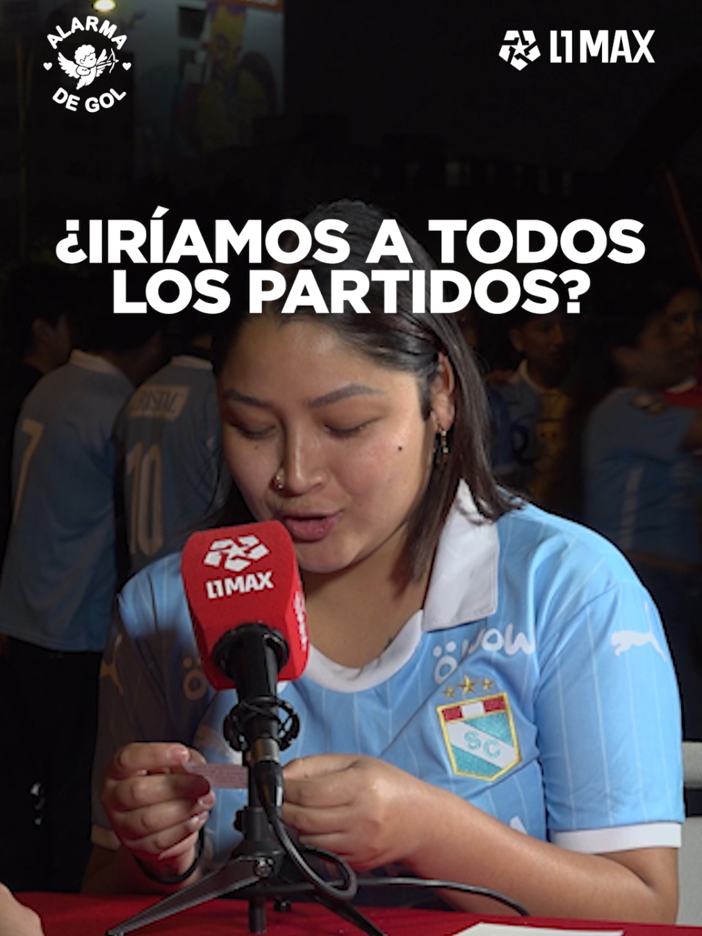 💙⚽ ¡Los hinchas celestes se la jugaron por amor! 💘 Así se vivió la primera edición de #AlarmaDeGol en Perú, con los solteros y solteras de Sporting Cristal buscando su match antes del clásico con Universitario 😏🔥 Un formato nuevo de L1Max, con toda la energía, la risa y la pasión celeste 🇵🇪💎 🎥 Mira el capítulo completo en nuestro canal de YouTube 👇 👉 @l1max.oficial #AlarmaDeGol #L1Max #SportingCristal #FuerzaCristal 