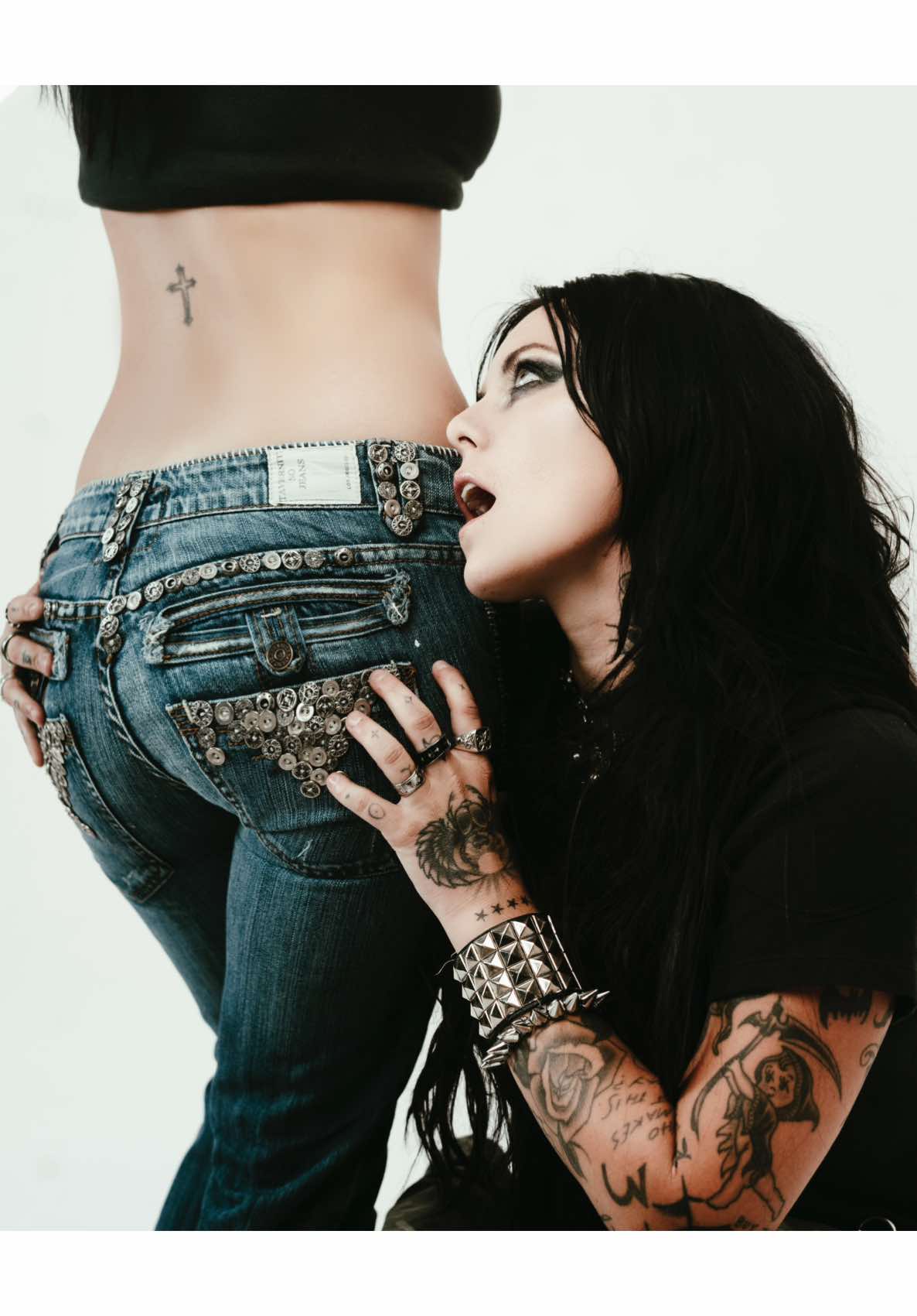 PRE SAVE SPELL IT OUT .. this just hit 1 million on reels so tiktok don’t let me down. this song is insane but someone had to do it 