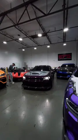 These ain’t your average cats n hawk💙💜 @dat1catt @ToxicHawkk  #dodge #trackhawk #hellcatcharger #mopar #carsoftiktok 