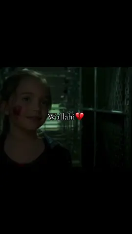 Pennywise is so nice he got rid of her scar❤️‍🩹❤️‍🩹❤️‍🩹 #fyp #pennywise #itchapter2 #juggtok #viral 