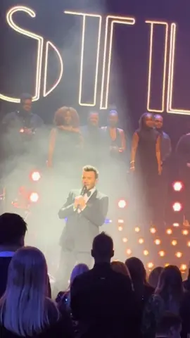 Shane addressing Mark missing and dedicating flying without wings to him 🥰🥹@Westlife #westlife25 #25yearsofwestlife #royalalberthall #flyingwithoutwings 