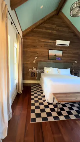 The dreamiest staycation vibes are at Camp Comfort in Texas Hill Country🤩 loved this beautiful weekend getaway🧡 📍601 Water St. Comfort, TX #comfort #texashillcountry #staycation #roadtrip #texas 