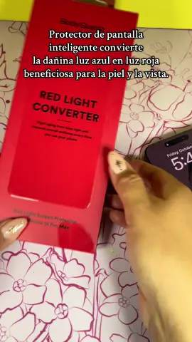 Este protector de pantalla inteligente convierte la luz azul en luz roja, protegiendo tus ojos y mejorando tu descanso 😴💻 Ideal para quienes pasan horas frente a pantallas 💡 #ScreenProtector #EyeCare #BlueLightFilter #TechEssentials #SleepBetter    