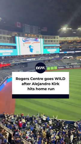 The Rogers Centre is a vibe tonight! 🔥 Fans at a watch party went wild after catcher Alejandro Kirk hit a three-run home run. #WorldSeries #BlueJays #WANTITALL