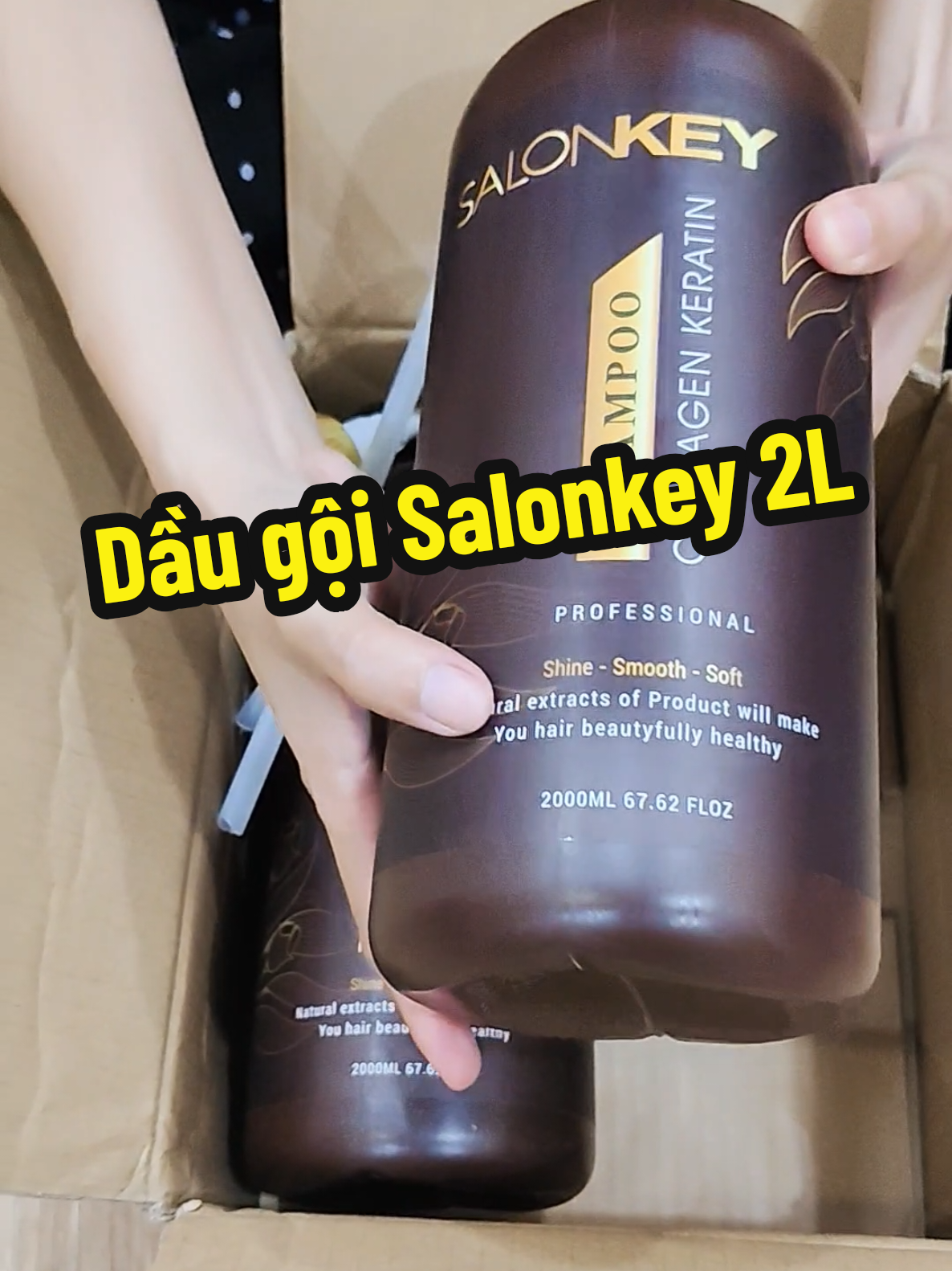 Dầu gội và dầu xả Salonkey 2L,chị to mà mùi thơm dễ chịu, giúp hỗ trợ tóc mềm mượt khỏe hơn  #nhikhenhreview #daugoi #daugoisalonkey #chamsoctoctainha #dauxa 