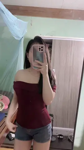 Áo yếm cổ đổ ôm body . Mua 1 áo mặc đc 4 -5 kiểu thay đổi nè . Dưới giỏ hàng có nhiều màu cho chị em lựa chọn nha #áo #áonu #phukienlamdep 
