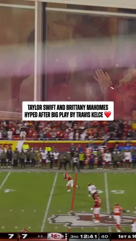 cheering on their boys 🙌 #nfl #taylorswift #traviskelce #patrickmahomes #kansascitychiefs @Chiefs 