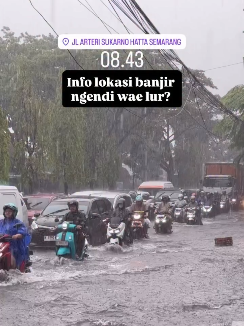 Infone lur, nek Kaligawe Genuk wes mesti banjir. . 28.10.2028 📽 @kejadiansmg #semarang  #info #news #update 