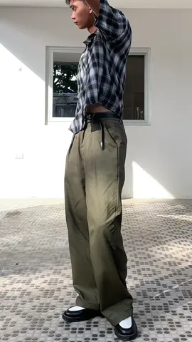 Wide Leg Pleated Pants #widelegpants #trouserpants #pleatedpants #pants #outfit 