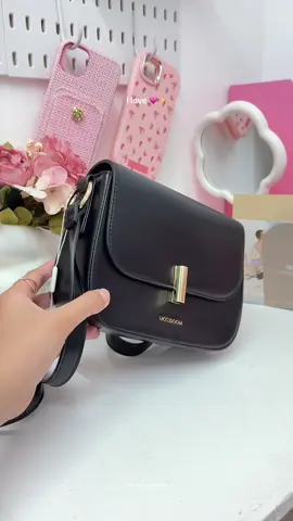 aaaaa it's so pretty 😩💗✨ #mossdoombag #bagforwomen #womensbag #tiktokfinds #fyp 