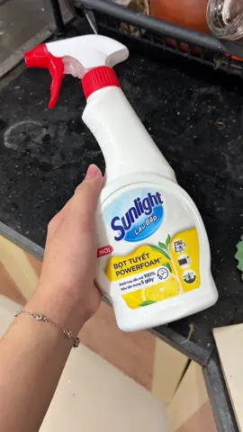 Bọt tuyết lau chùi nhà bếp Sunlight #hoptaccungunilever #CleanTok #LifeHack #cleaninghack 