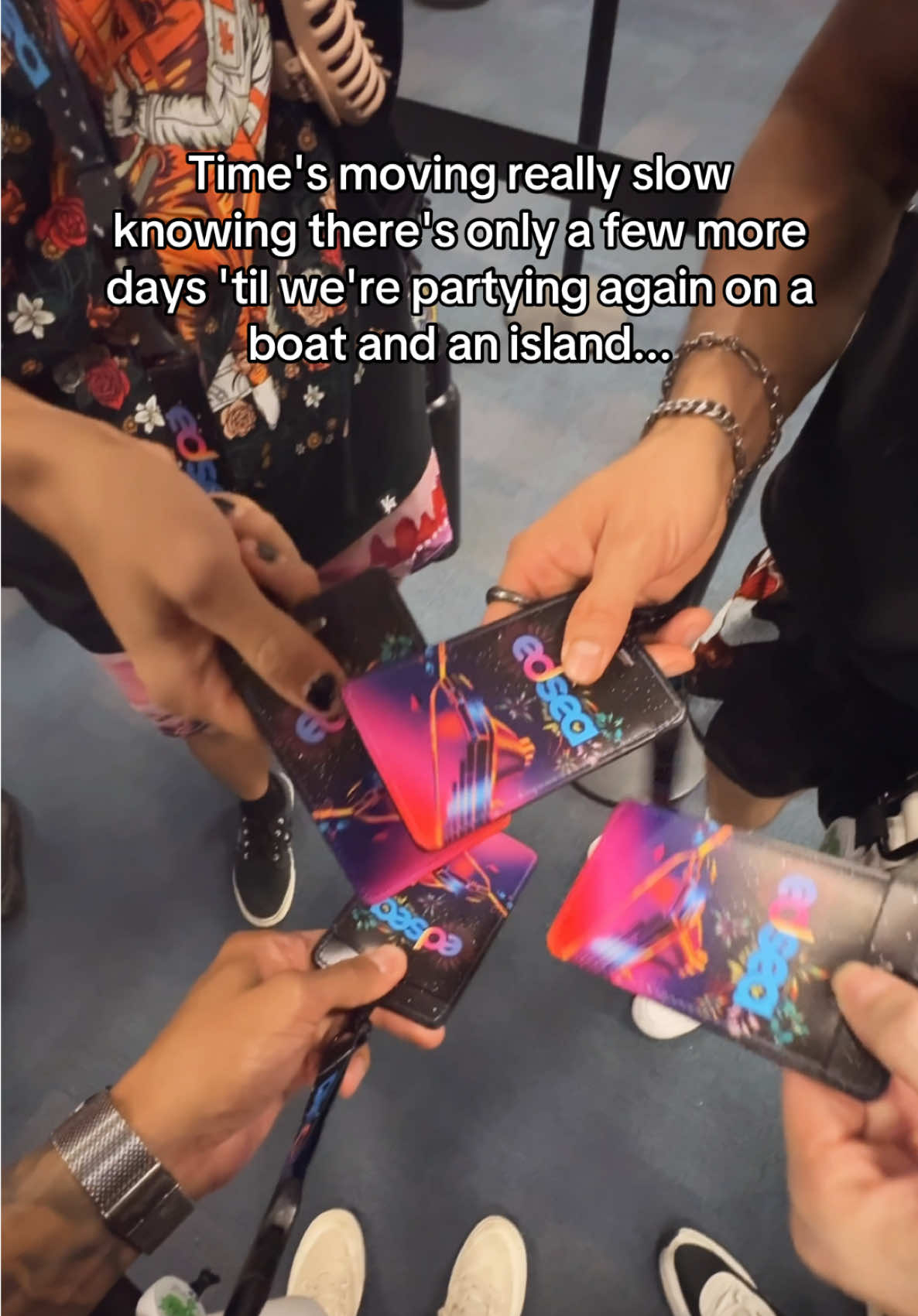 IT'S ALMOST TIME FOR US TO HIT THE SEA AGAIN FOR EDSEA ⚓️🤪 Last year was my first year sailing on the cruise and it was one of the best festival experiences I've ever had... LET'S RUN IT BACK! 🥳 Who's going to EDSea this year? ⬇️ #edsea #edm #raversoftiktok #bassbae #festivals 