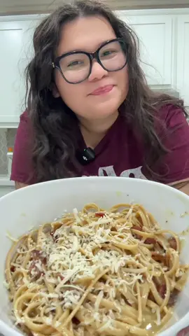 Make Carbonara With Me 🥓💛 #dinner #carbonara #carbonararecipe #cookwithme #yummy 