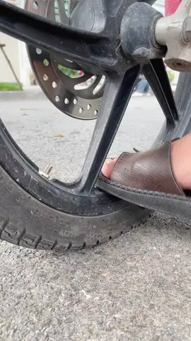 Máy bơm nhỏ gọn tiện lợi, ai cũng dùng được dễ dàng, mang đi đâu cũng tiện #maybommini #maybomxe #bomxemay #maybomxemay #vietdepot #xuhuong #trending #thanhhoai22003 